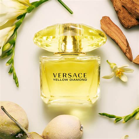 versace yellow diamond eau de parfum 30ml|Versace Yellow Diamond cost.